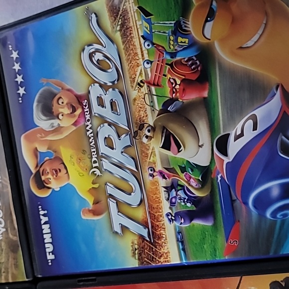 (4) DreamWorks DVDs Madagascar Madagascar 2:Escape to Africa Kung Fu Panda Turbo - Picture 5 of 6